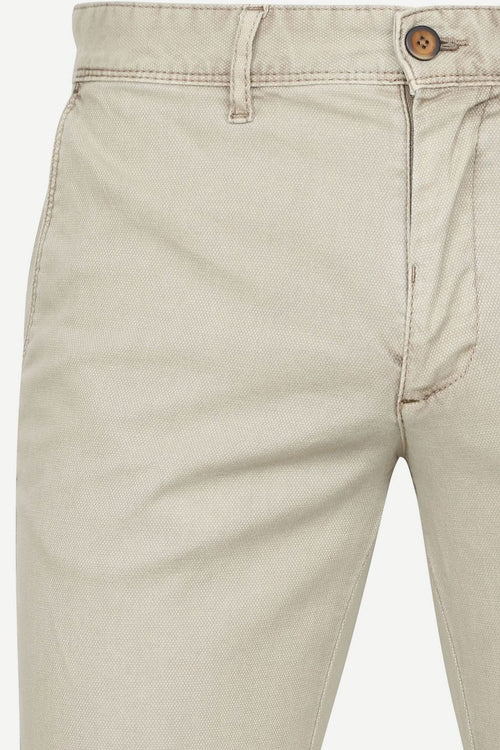 Suitable chino sartre Oxford sand