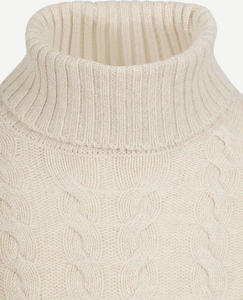 Suitable coltrui cable wol ecru | Slim-fit