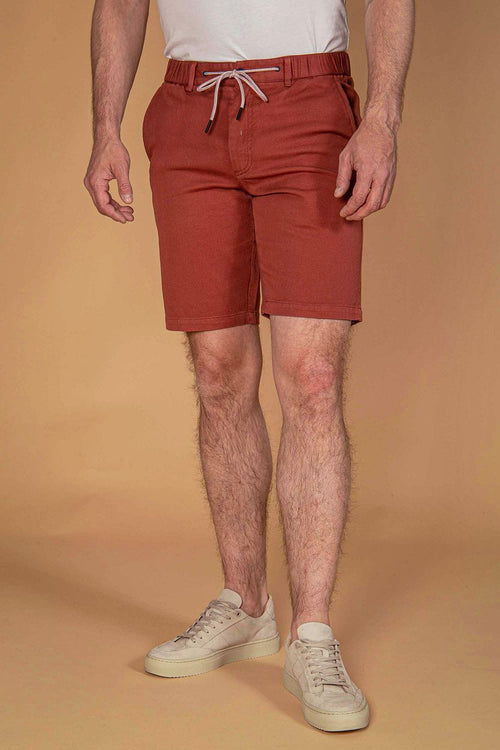 Suitable ferdinand short donkerrood