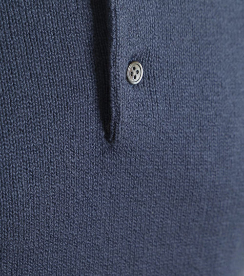 Heavy knitted polo raw denim blauw