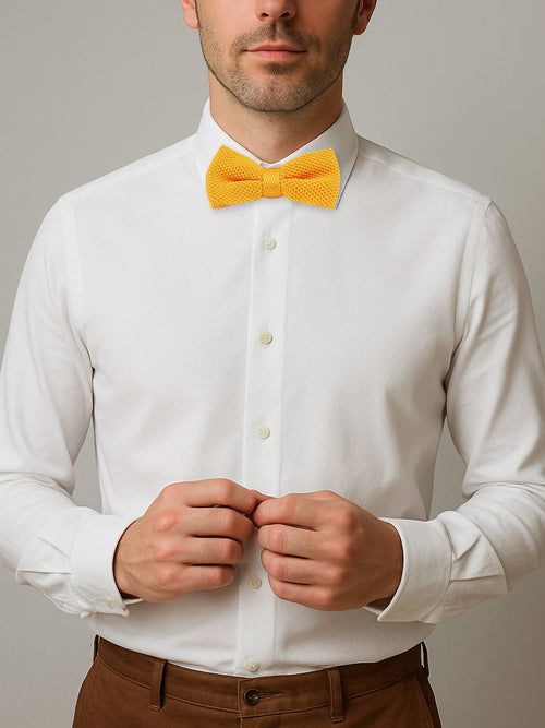 Suitable knitted strik gold