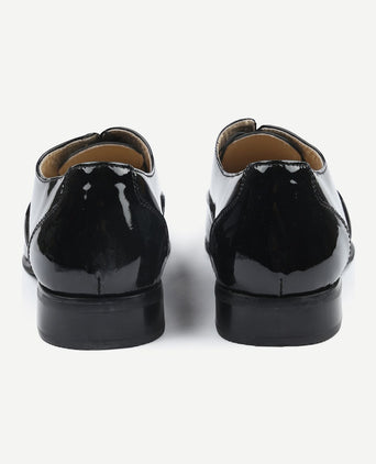 Suitable lakschoen leer zwart