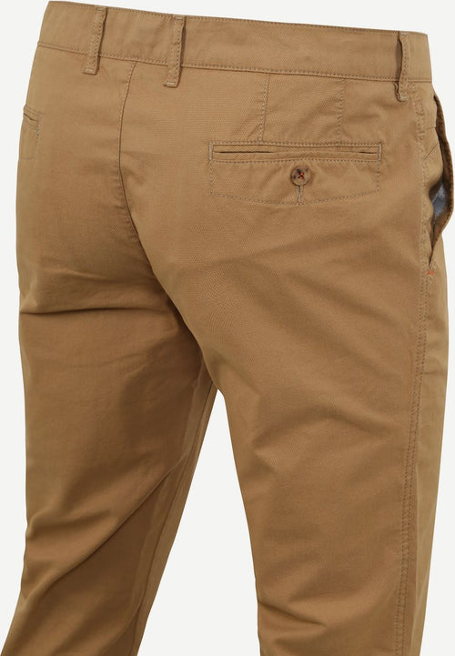 Suitable Plato chino cognac | Slim-fit