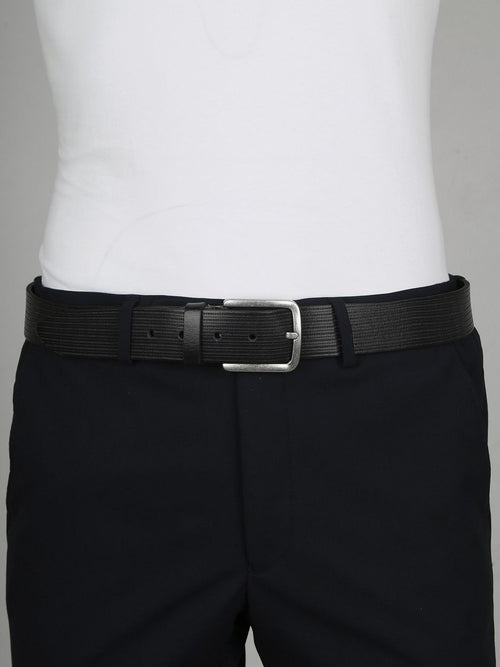 Suitable riem structuur leer donkerblauw