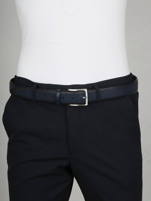 Suitable riem structuur leer donkerblauw