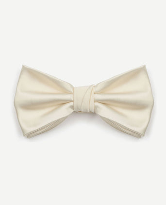 Satin strik off white