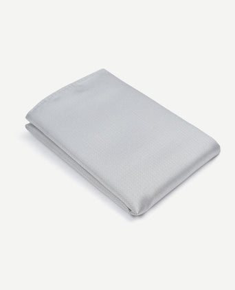 Suitable zijde pochet zilver