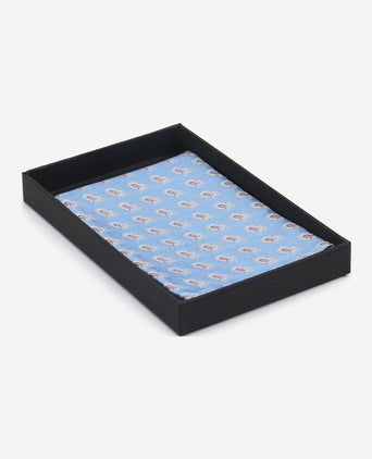 Suitable zijde pochet lichtblauw print