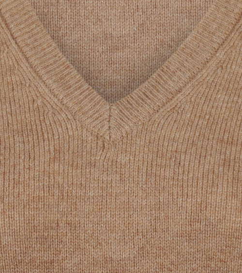 Damestrui v-hals lamswol camel