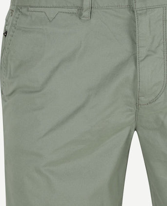 Vanguard v65 short fine twill lichtgroen | Slim-fit