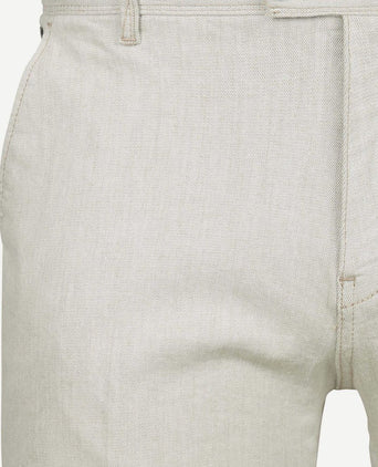 V9 chino short ecru
