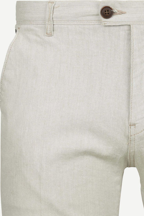 Vanguard v9 chino short ecru