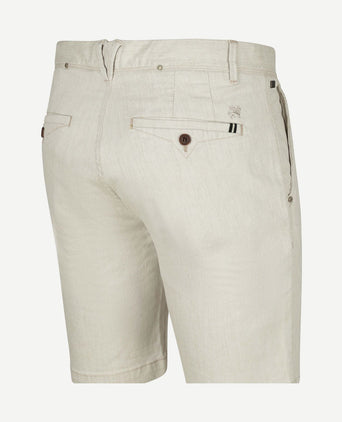 V9 chino short ecru