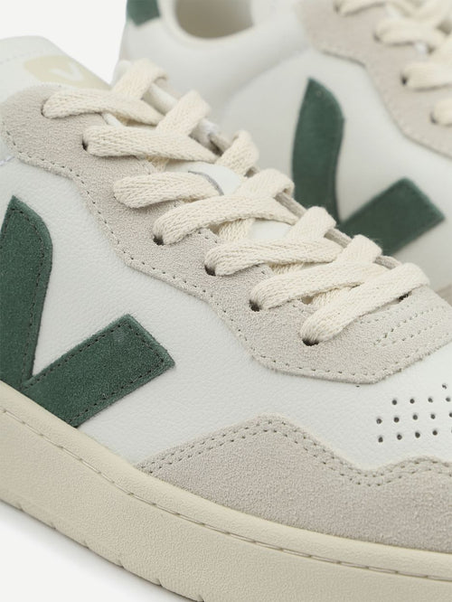 Sneakers v-90 groen
