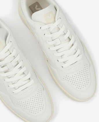 Sneakers v-90 wit