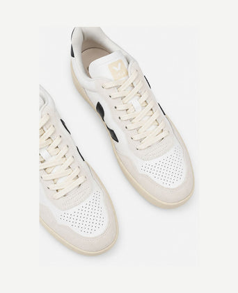Sneakers v-90 zwart