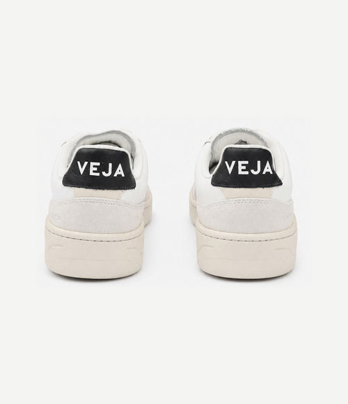 Sneakers v-90 zwart
