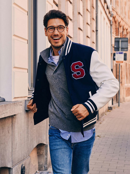 Steppin' Out varsity embroidery jack donkerblauw | Regular-fit