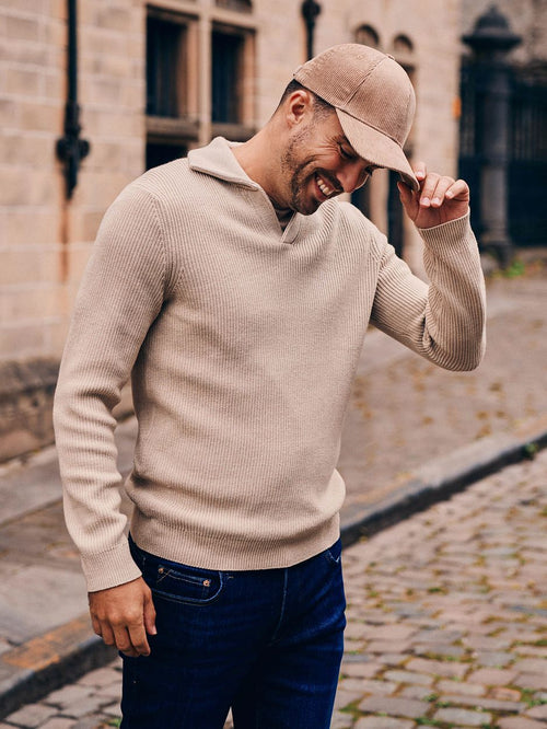 Suitable corduroy pet beige