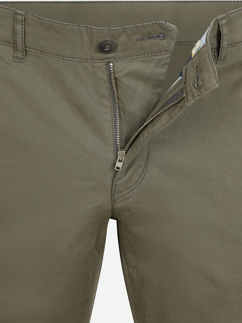 Chino newbury light twill olijfgroen