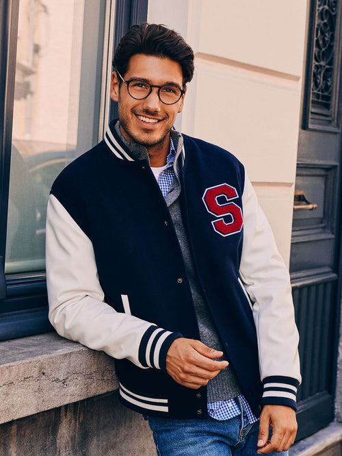 Steppin' Out varsity embroidery jack donkerblauw | Regular-fit