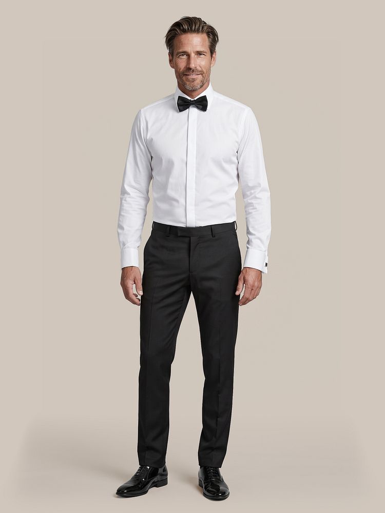 Strik zwart met bretel zwart, rokkostuum broek hudson zwart, kniekousen zwart en lakschoen leer zwart