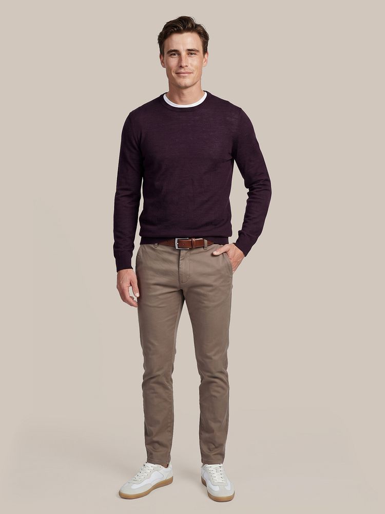 Merino pullover paars met obra t-shirt hoge ronde hals wit (2-pack), chino philo flex taupe en sneakers park wit