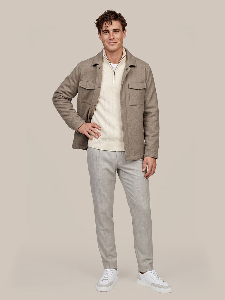 Overshirt twill beige met obra t-shirt hoge ronde hals wit (2-pack) en sneaker wit