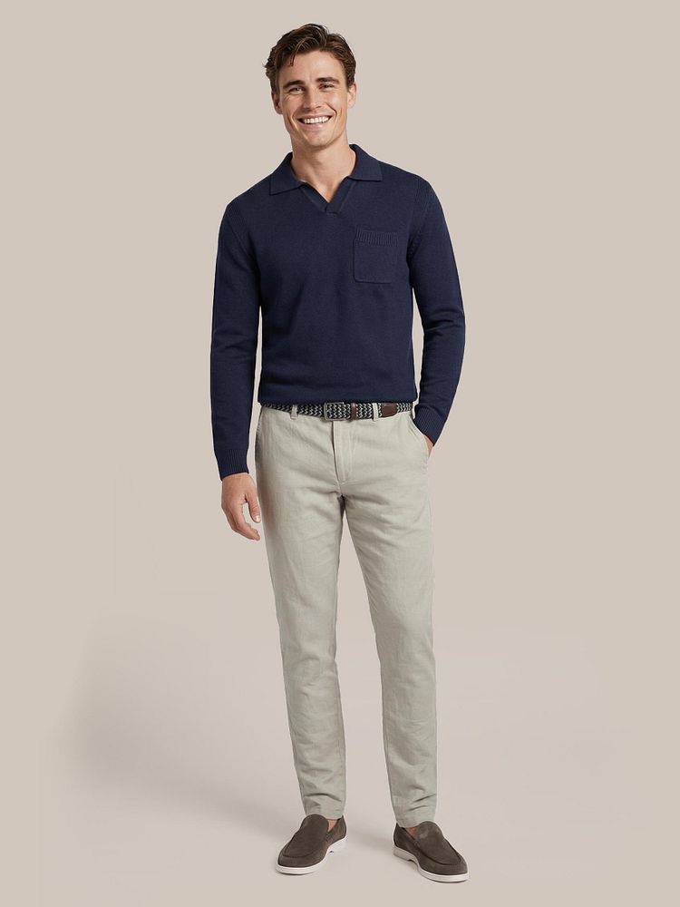 Chino Pico linnen beige met Geweven riem antraciet zwart, Napoli loafers olive en Raw trui riva knit donkerblauw