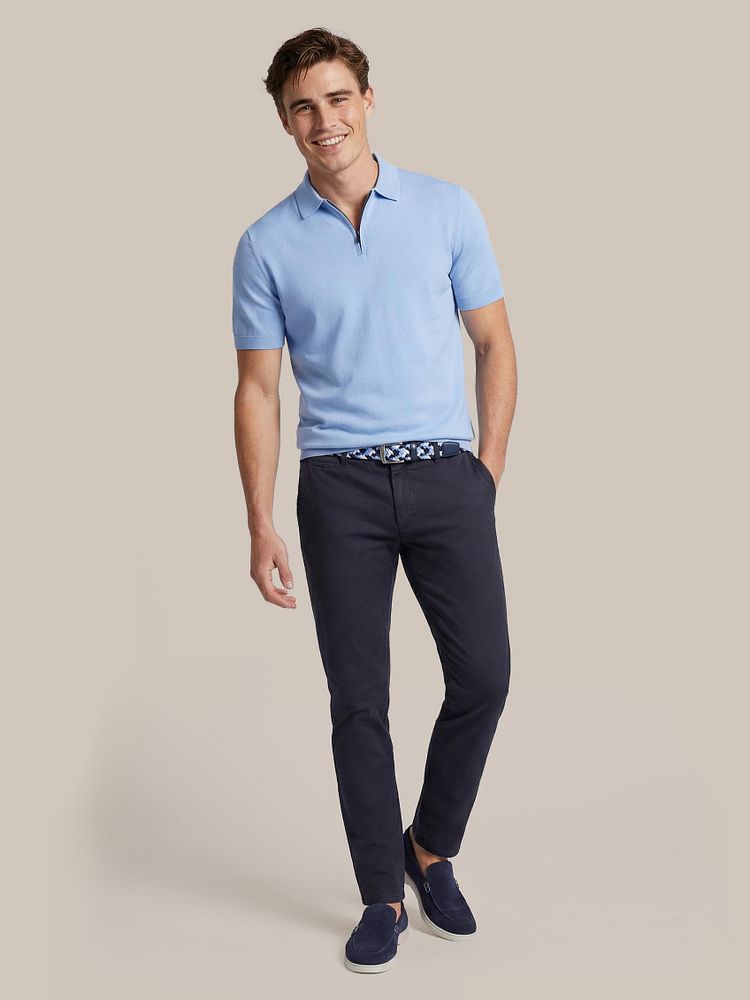 Azul loafers donkerblauw met Chino Plato donkerblauw, Geweven riem donkerblauw blauw en Knitted halve rits polo dan lichtblauw