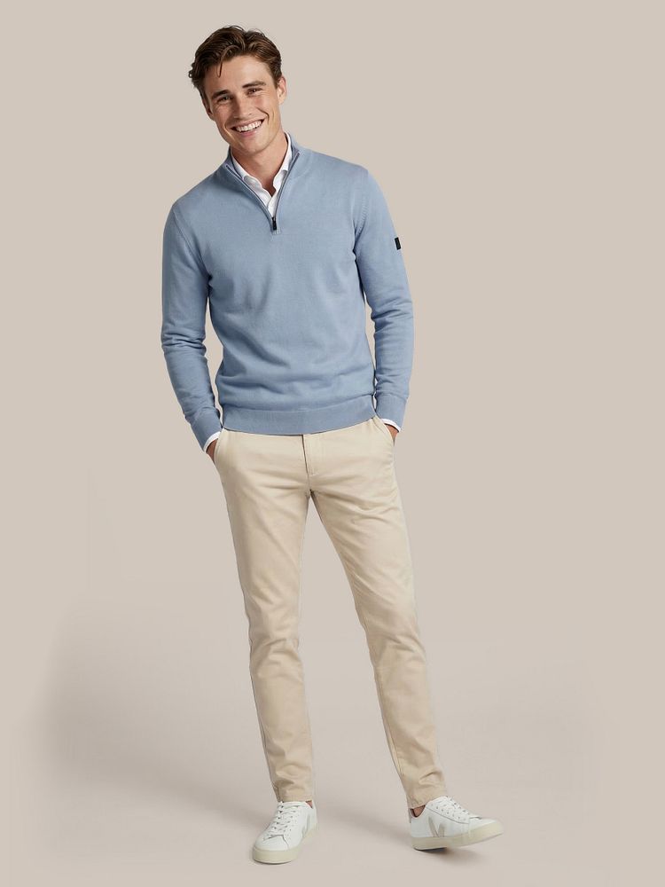 Chino Pico lichtbeige met Overhemd knitted piqué wit en Race halve rits trui steel blue