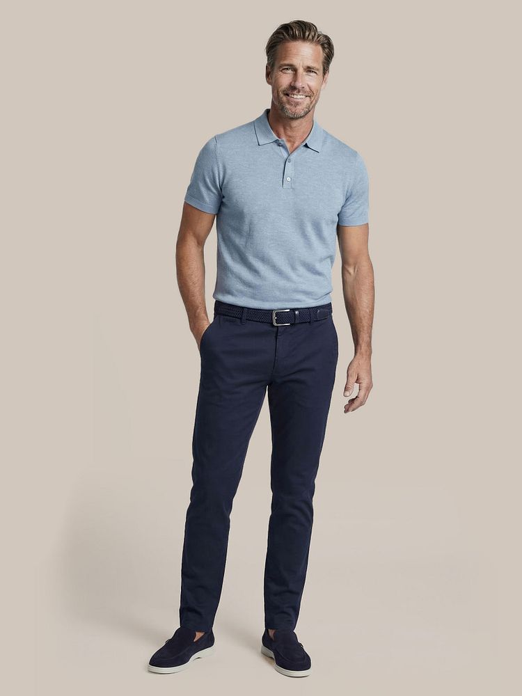 Azul loafers bruin met Chino Plato donkerblauw, Geweven riem donkerblauw en Knitted polo cotton linen blauw