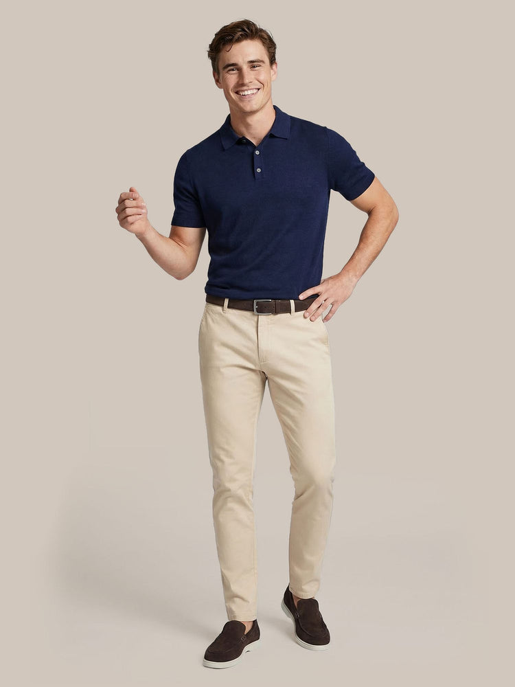 Azul loafers bruin met Chino Pico lichtbeige, Knitted polo cotton linen donkerblauw en Riem suede bruin 308
