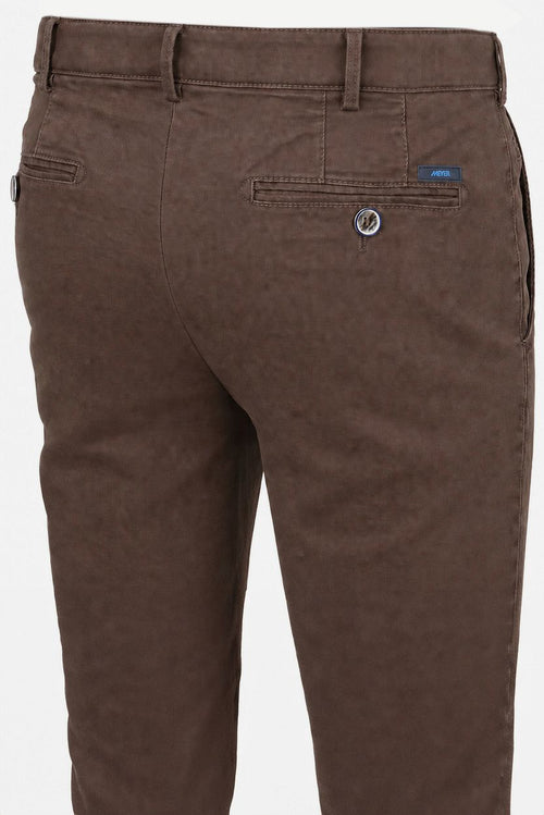 Chino Bonn bruin