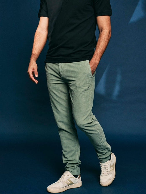 Chino corduroy lichtgroen
