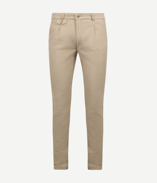 Suitable chino Pico pleat flanel sand