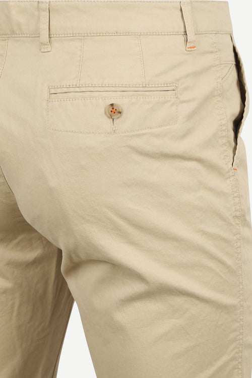 Suitable chino Plato ecru