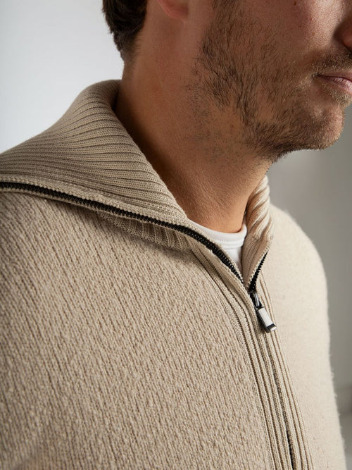 Deep zip pullover boiled wool ecru