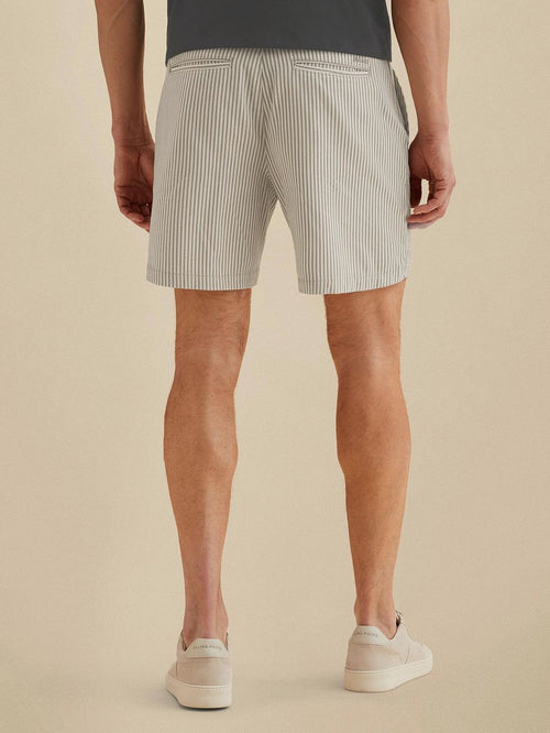 Relaxed short stripes beige