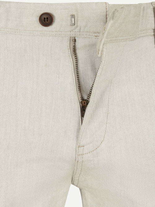 V9 chino short ecru